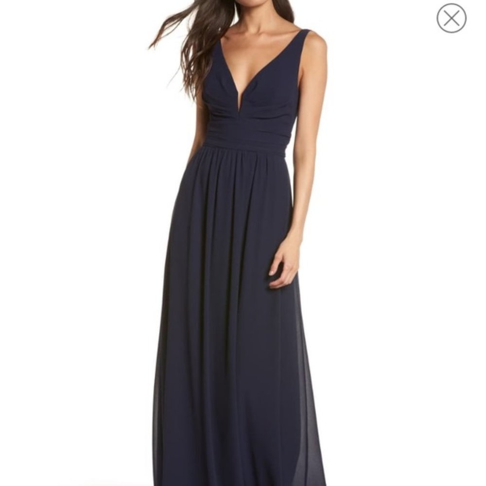 Beautiful navy formal gown! (Lulu's, S)